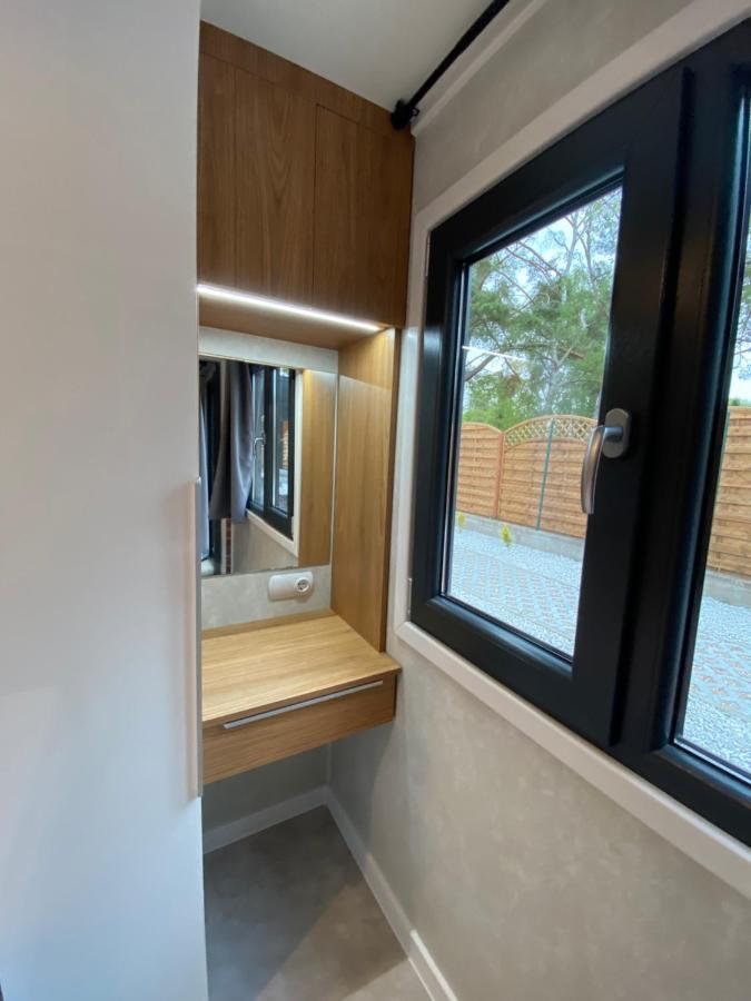 Domy Nad Morzem - Chata Pirata- Tiny House จีฟโนฟ ภายนอก รูปภาพ