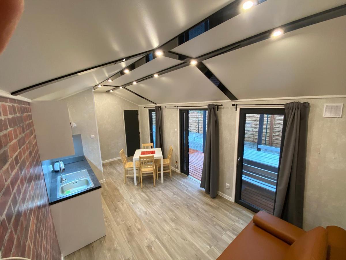 Domy Nad Morzem - Chata Pirata- Tiny House จีฟโนฟ ภายนอก รูปภาพ