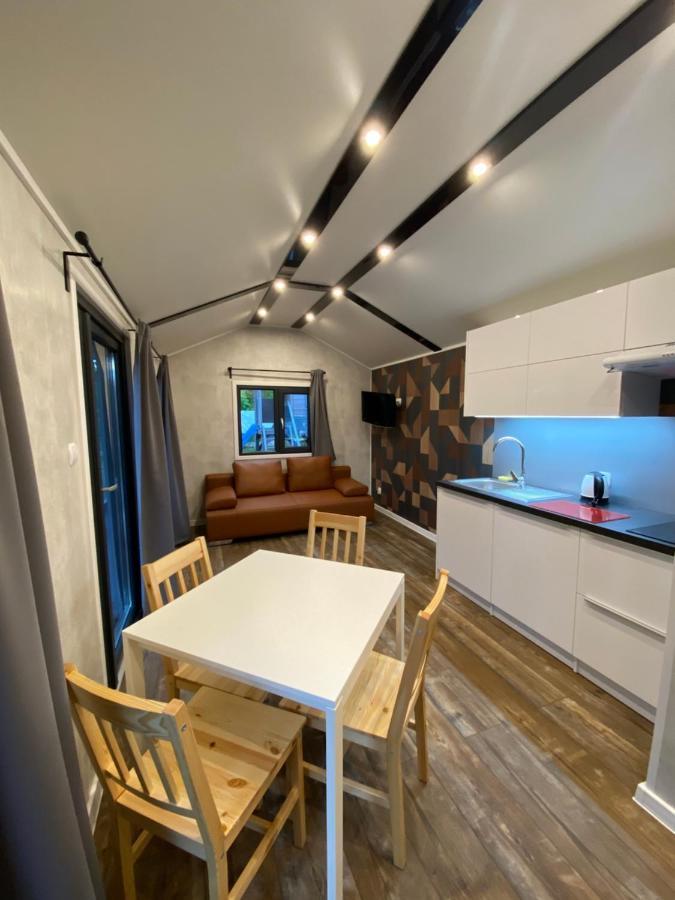 Domy Nad Morzem - Chata Pirata- Tiny House จีฟโนฟ ภายนอก รูปภาพ